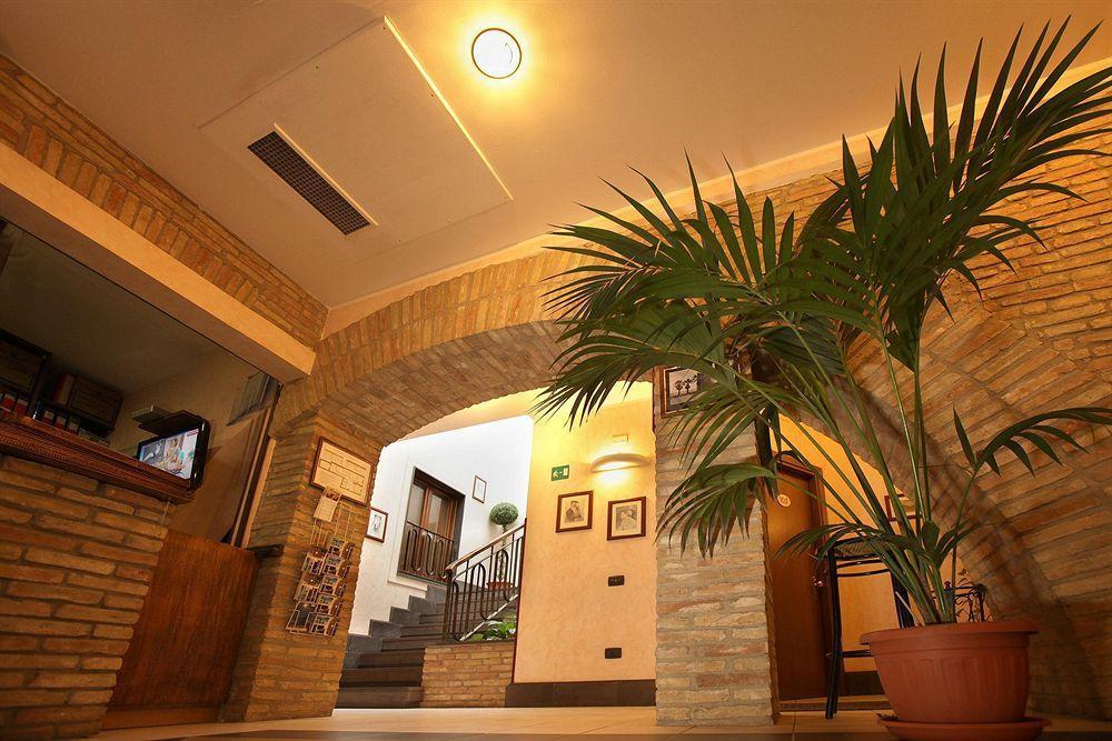 Arcobaleno Rooms Cagliari Exterior foto